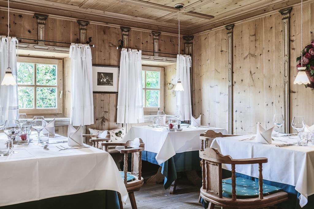 Hotel Pienzenau Am Schlosspark Merano Exteriör bild