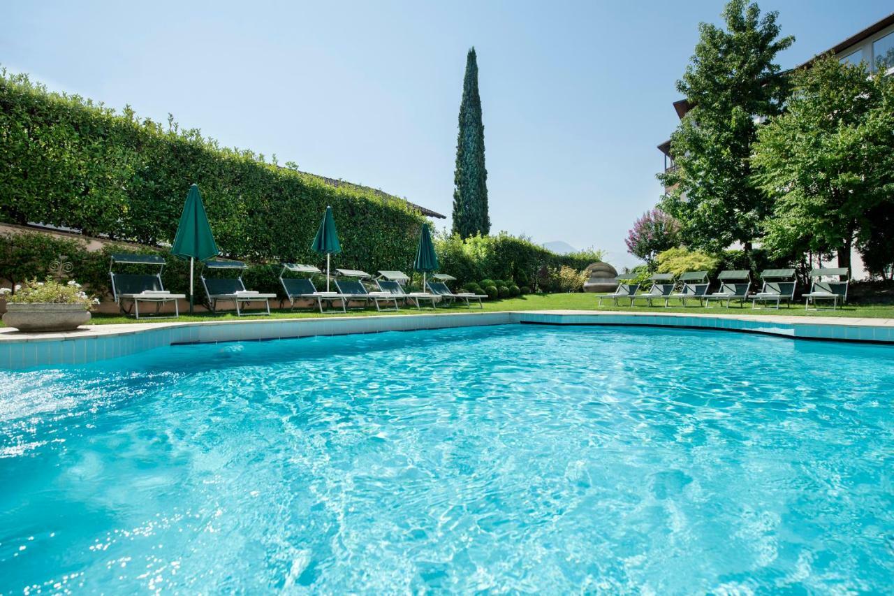 Hotel Pienzenau Am Schlosspark Merano Exteriör bild